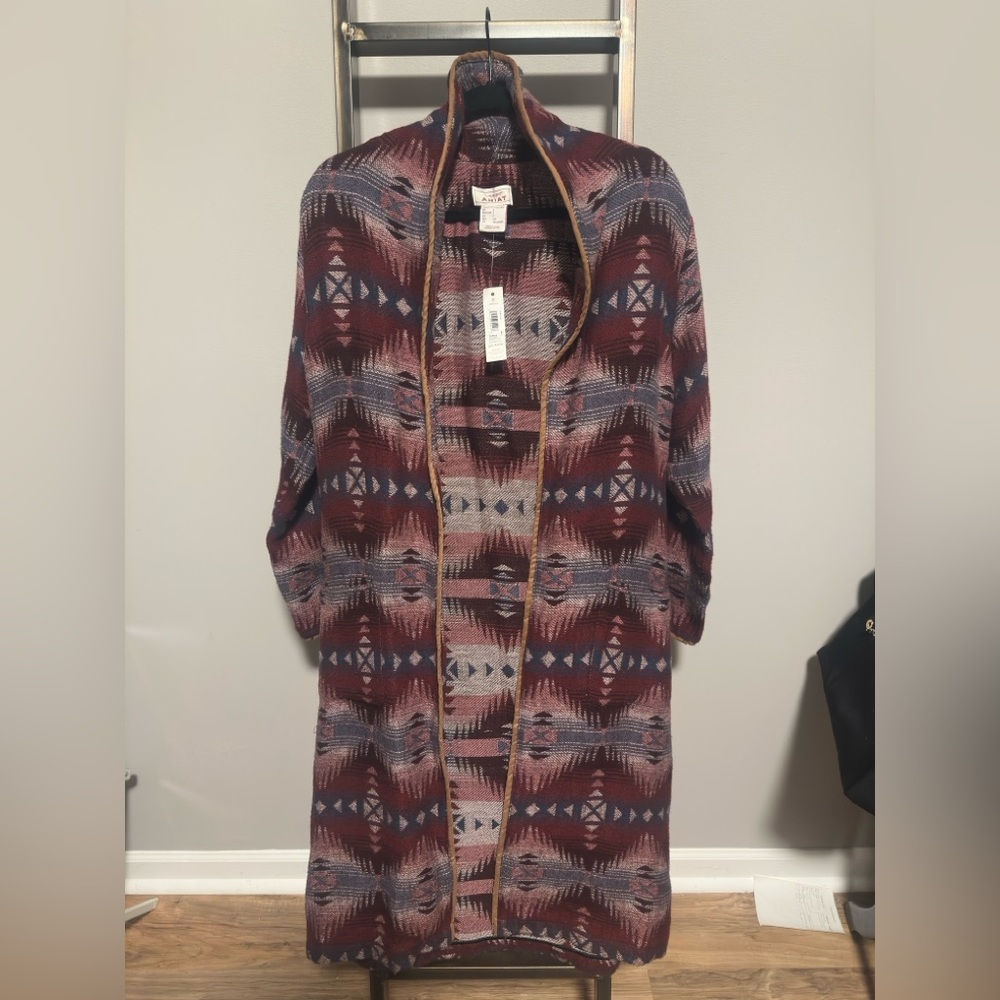 Ariat Women's Purple and Red Patterned Cardigan - Picture 6 of 8